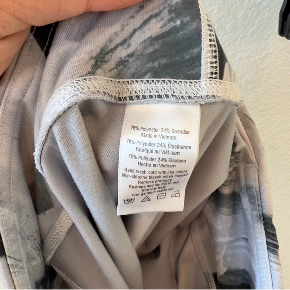 ALO YOGA Airbrush Printed Leggings - Picture 7 of 9